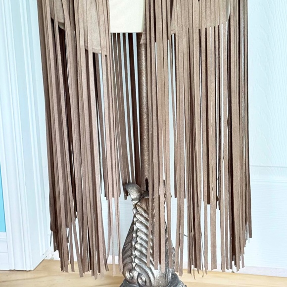 VEST, FAUX SUEDE, BEIGE, SZ ONE SIZE PLUS, LONG BOTTOM FRINGE, MARK LABEL, NEW, - Picture 2 of 10